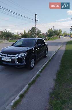 Внедорожник / Кроссовер Mitsubishi RVR 2021 в 