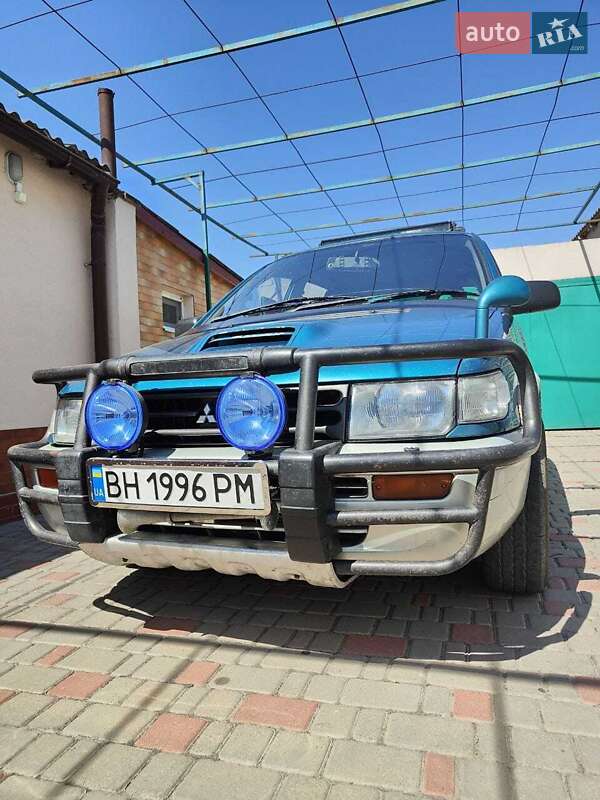 Минивэн Mitsubishi RVR 1995 в 