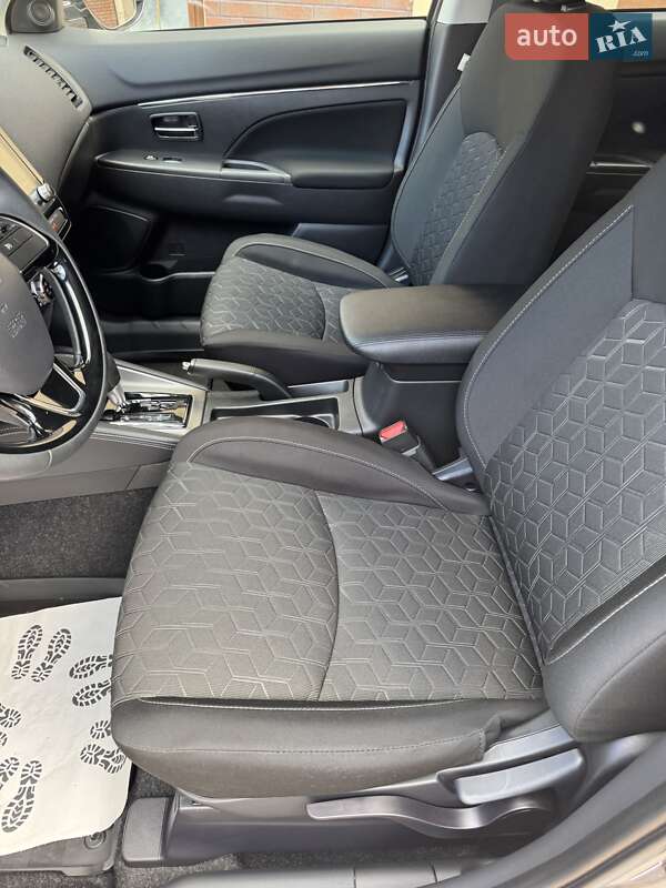 Внедорожник / Кроссовер Mitsubishi RVR 2024 в Львове фото 45 Внедорожник / Кроссовер Mitsubishi RVR 2024 в Львове