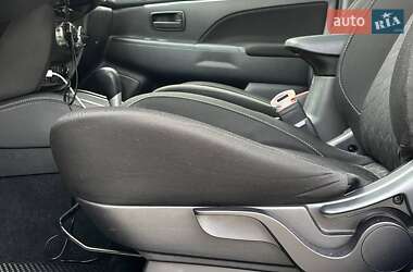 Внедорожник / Кроссовер Mitsubishi RVR 2021 в 