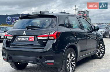 Внедорожник / Кроссовер Mitsubishi RVR 2021 в 