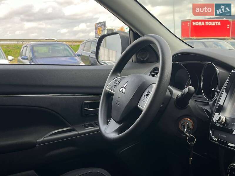 Внедорожник / Кроссовер Mitsubishi RVR 2021 в Львове