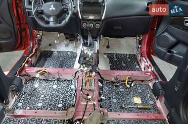 Внедорожник / Кроссовер Mitsubishi RVR 2011 в 