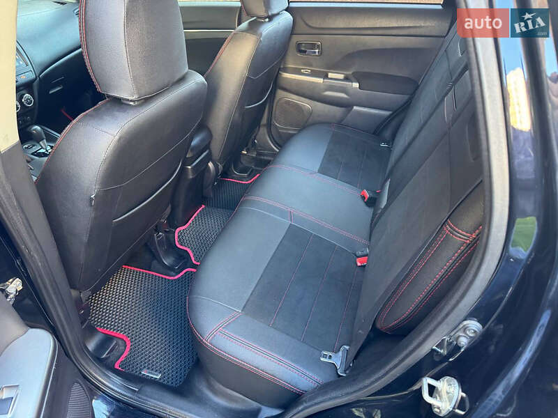 Внедорожник / Кроссовер Mitsubishi RVR 2017 в Одессе