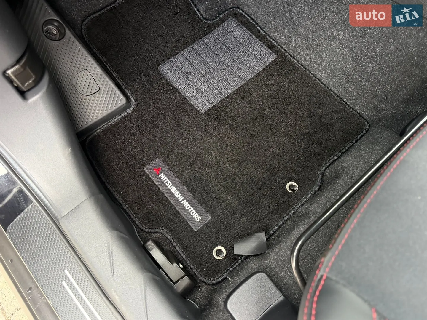 2024 Mitsubishi RVR - мініатюра 41