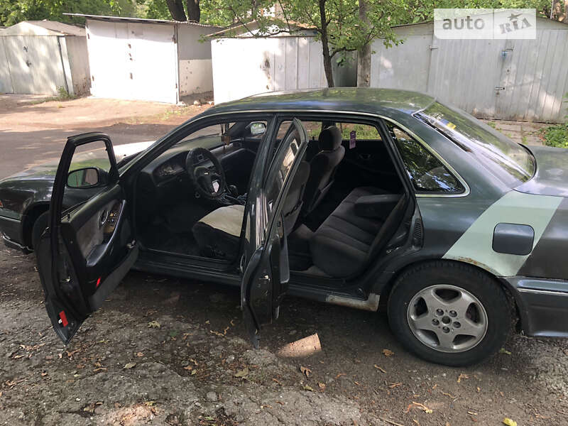 Седан Mitsubishi Sigma 1991 в Одессе