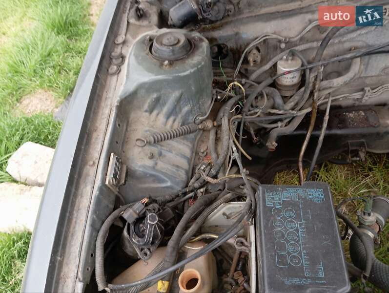 Седан Mitsubishi Sigma 1992 в Килии фото 8 Седан Mitsubishi Sigma 1992 в Килии