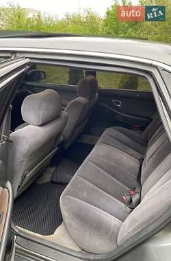 Седан Mitsubishi Sigma 1991 в 