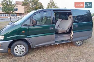 Минивэн Mitsubishi Space Gear 1999 в 