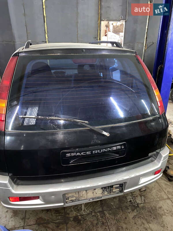 Минивэн Mitsubishi Space Runner 1999 в Харькове