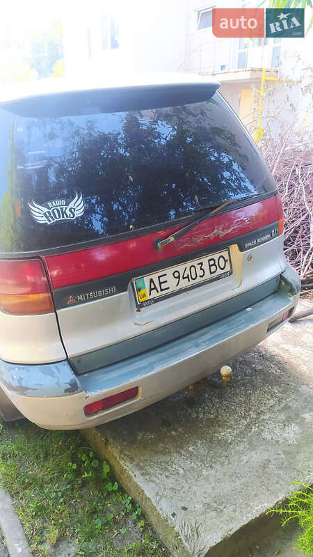 Минивэн Mitsubishi Space Runner 1992 в Ирпене