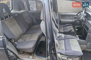 Минивэн Mitsubishi Space Runner 1994 в 
