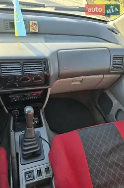 Mitsubishi Space Runner 1997