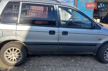 Мінівен Mitsubishi Space Runner 1993 в 