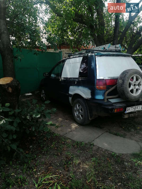 Минивэн Mitsubishi Space Runner 1992 в Краматорске