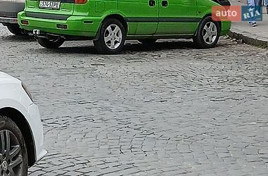 Минивэн Mitsubishi Space Runner 2002 в Ужгороде