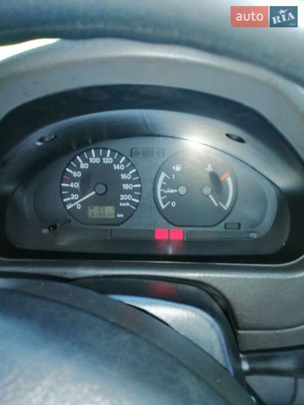 Минивэн Mitsubishi Space Star 1999 в Знаменовке