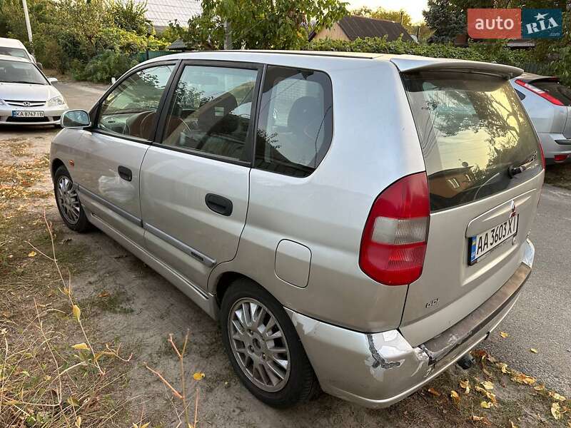 Mitsubishi Space Star 2001