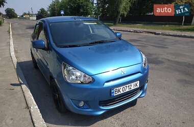 Mitsubishi Space Star 2013 Mitsubishi Space Star 2013