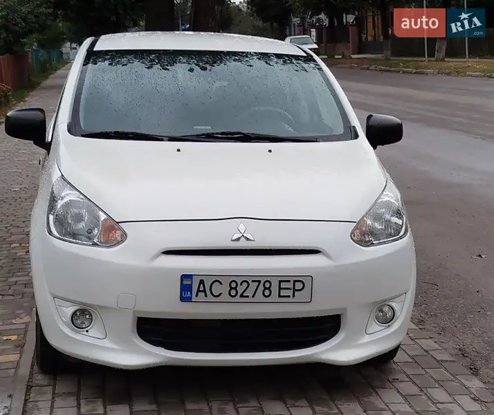 Mitsubishi Space Star 2015