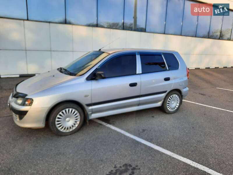 Минивэн Mitsubishi Space Star 2003 в 