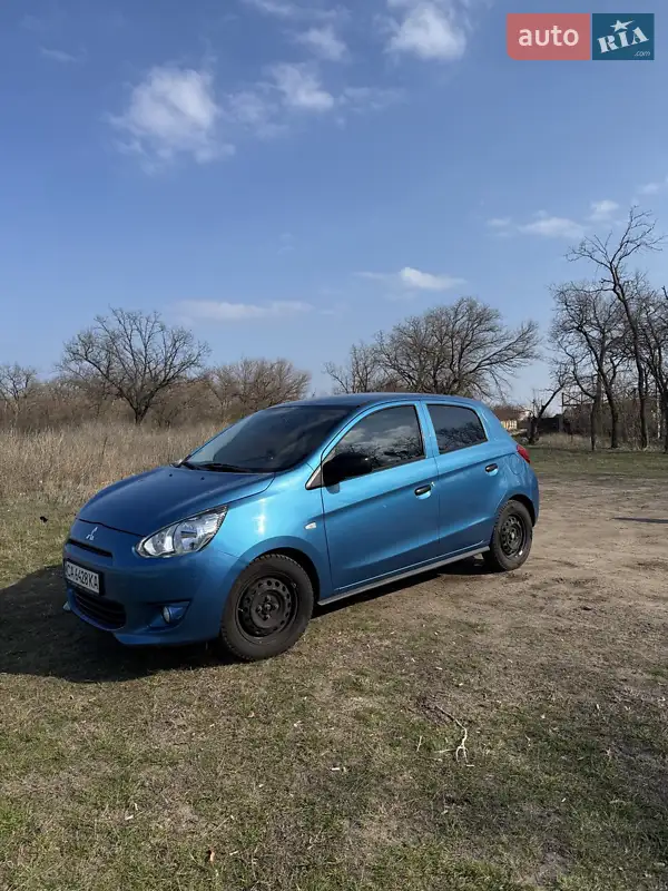 Mitsubishi Space Star 2015