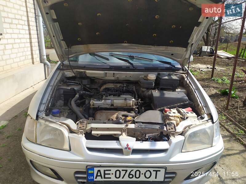 Минивэн Mitsubishi Space Star 2001 в Кривом Роге