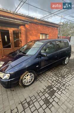 Минивэн Mitsubishi Space Star 2000 в 