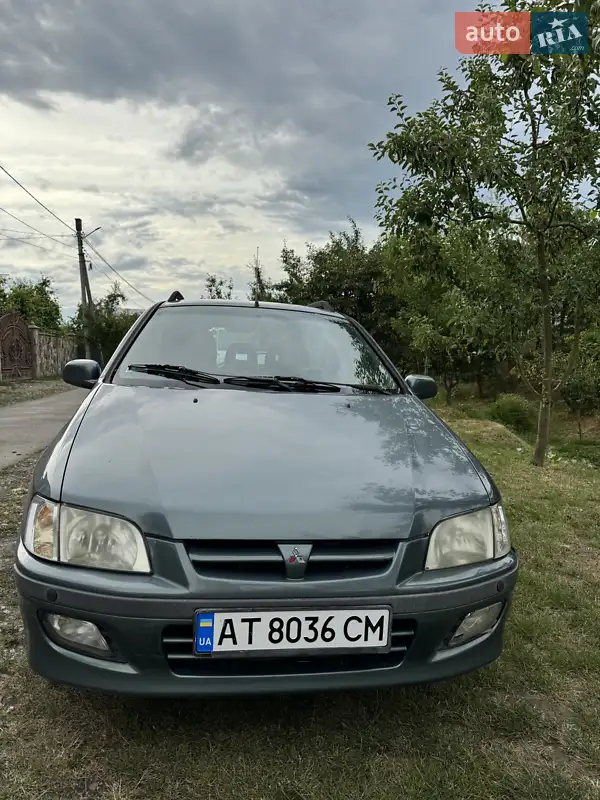Mitsubishi Space Star 2001