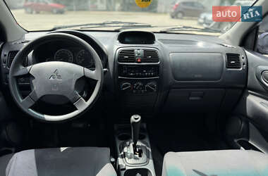 Минивэн Mitsubishi Space Star 2004 в 