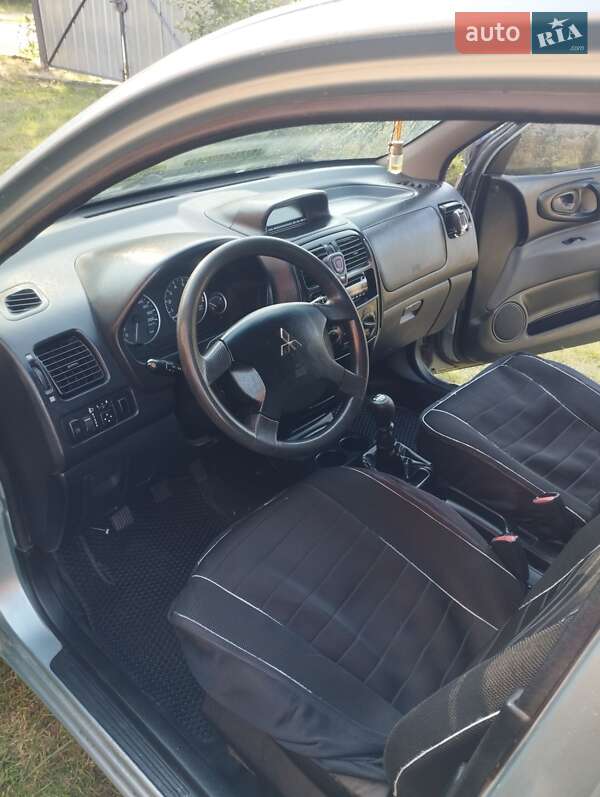 Минивэн Mitsubishi Space Star 2004 в Жовкве