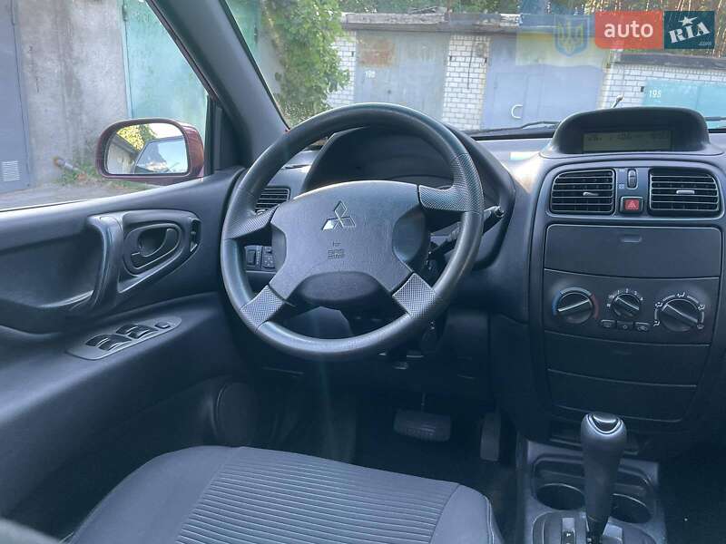 Мінівен Mitsubishi Space Star 2003 в Києві фото 26 Мінівен Mitsubishi Space Star 2003 в Києві