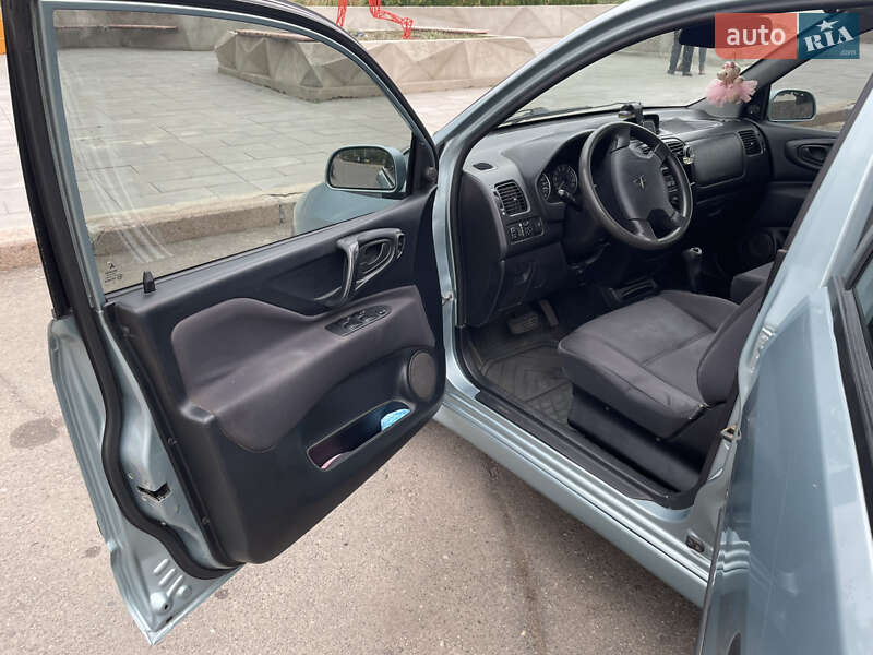 Минивэн Mitsubishi Space Star 2004 в Николаеве
