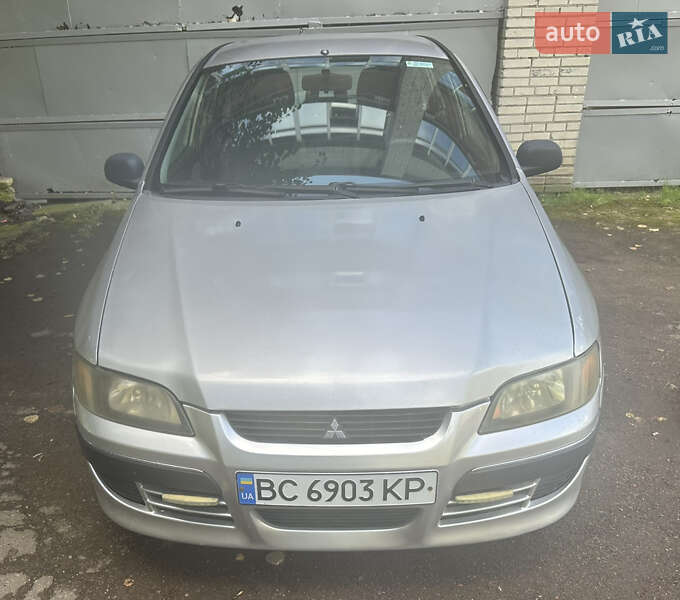 Mitsubishi Space Star 2004