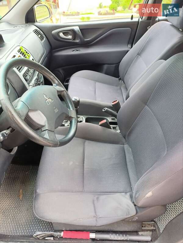 Минивэн Mitsubishi Space Star 2004 в Яремче