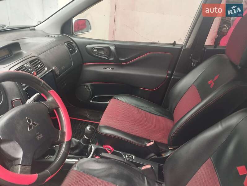 Мінівен Mitsubishi Space Star 2004 в Києві фото 17 Мінівен Mitsubishi Space Star 2004 в Києві