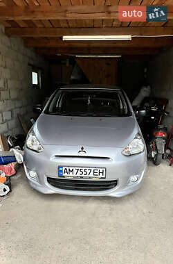 Хэтчбек Mitsubishi Space Star 2015 в Малине