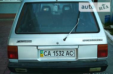 Грузопассажирский фургон Mitsubishi Space Wagon 1987 в Умани