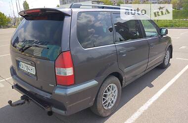 Универсал Mitsubishi Space Wagon 2001 в Киеве