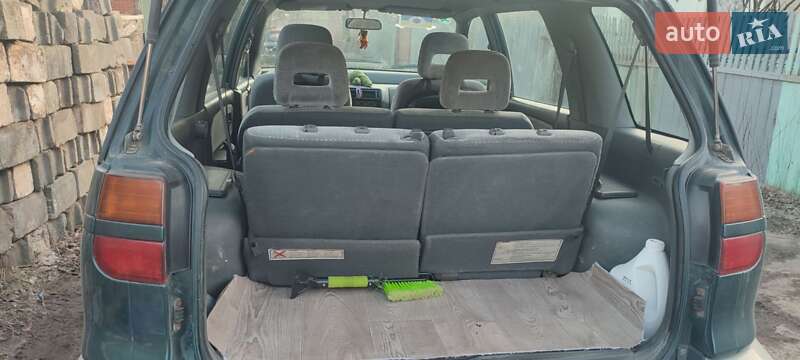 Минивэн Mitsubishi Space Wagon 1997 в Золотоноше