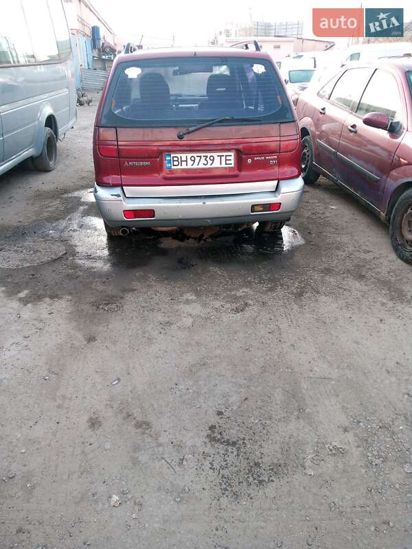 Минивэн Mitsubishi Space Wagon 1998 в Одессе