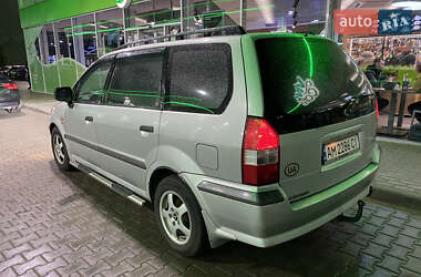 Минивэн Mitsubishi Space Wagon 1999 в Житомире