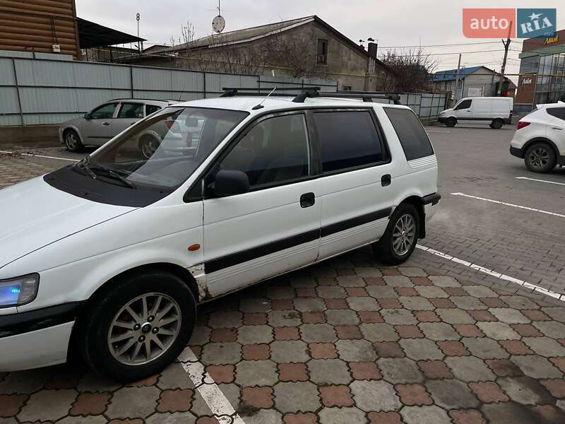 Mitsubishi Space Wagon 1998