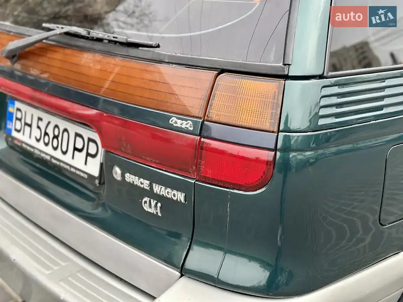 Mitsubishi Space Wagon 1997