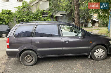 Минивэн Mitsubishi Space Wagon 2001 в Киеве