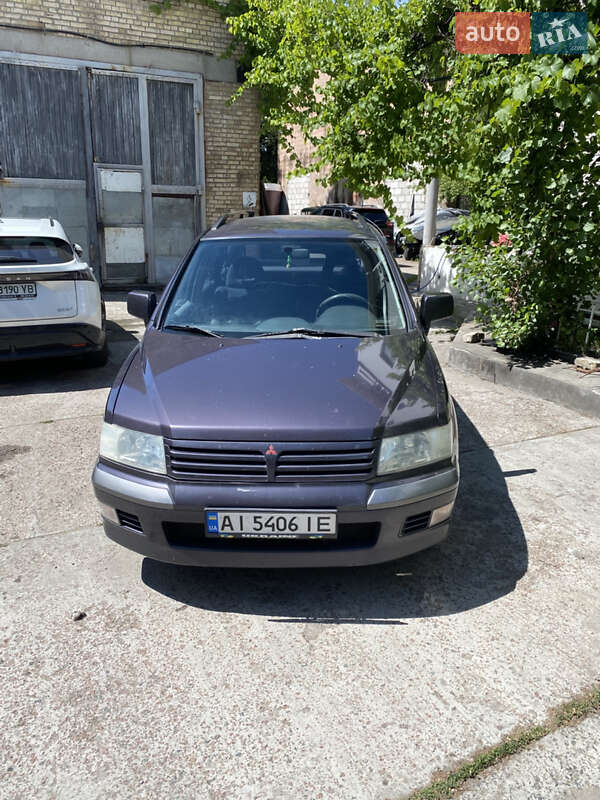 Минивэн Mitsubishi Space Wagon 2001 в Киеве