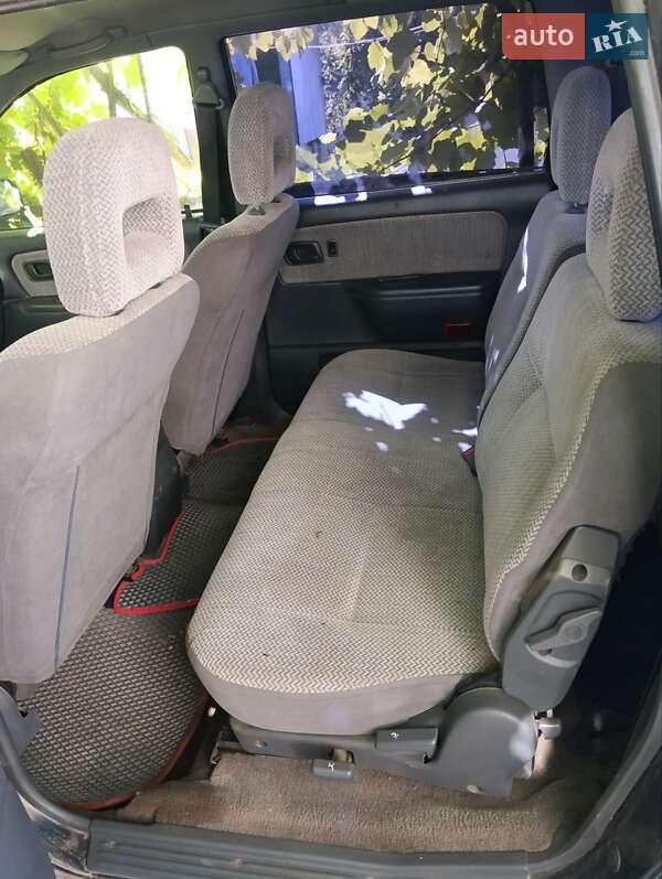 Минивэн Mitsubishi Space Wagon 2000 в Тальном
