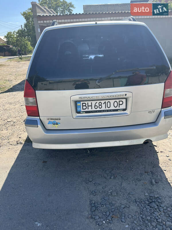 Минивэн Mitsubishi Space Wagon 2001 в Николаеве