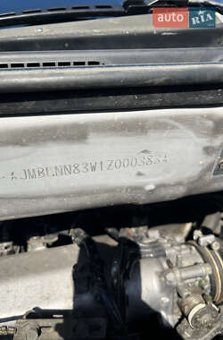 Минивэн Mitsubishi Space Wagon 2001 в 