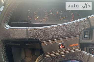 Хэтчбек Mitsubishi Starion 1983 в 
